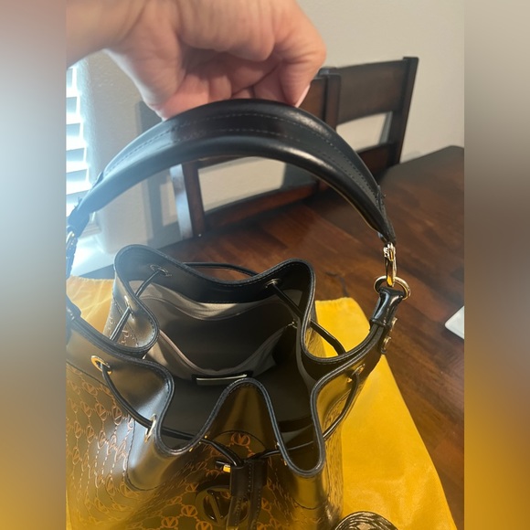 MARIO VALENTINO MALANO BUCKET/Crossbody - Picture 3 of 10